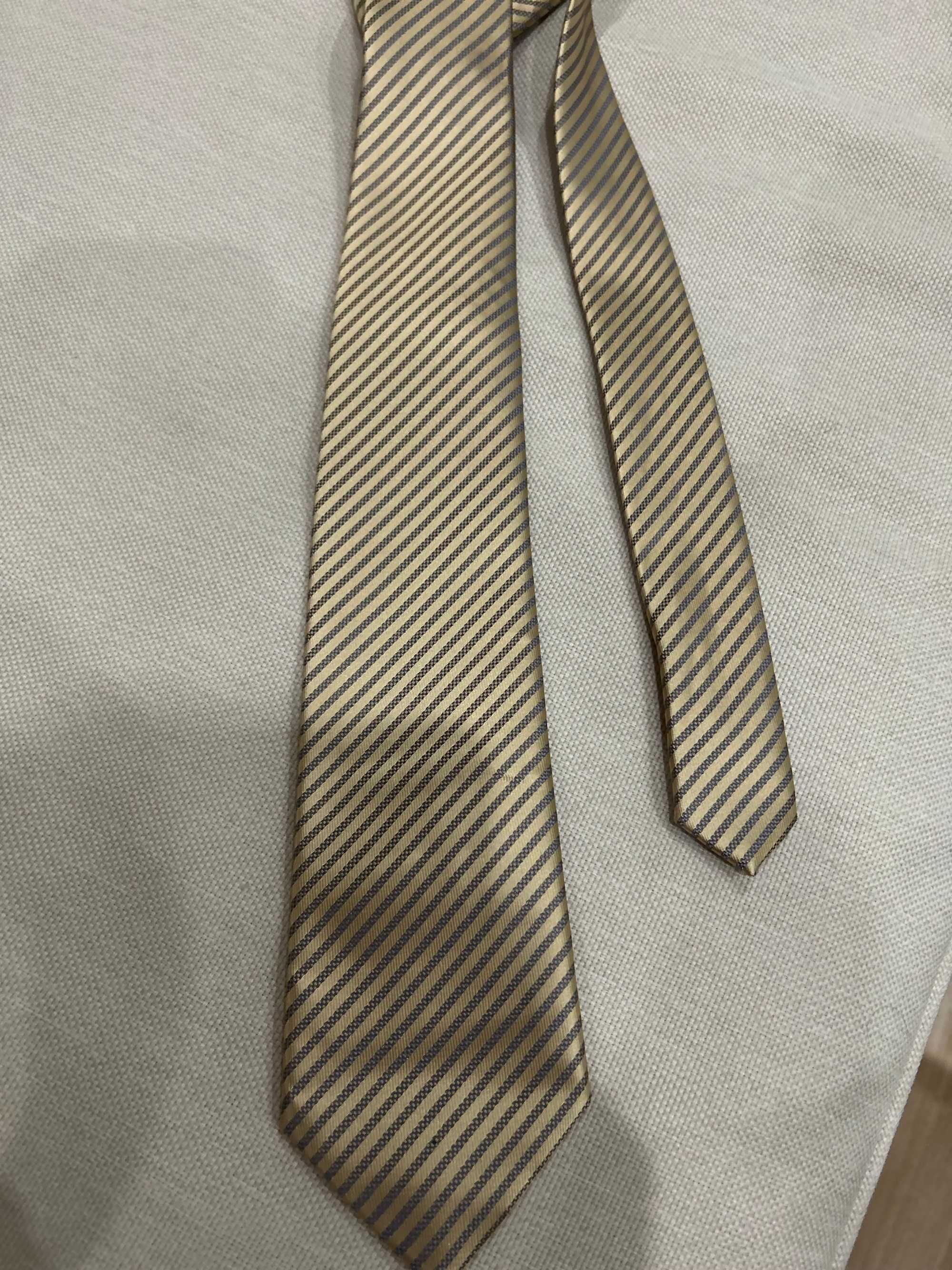 Krawat do garnituru