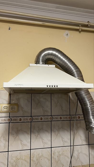 Витяжка piramida