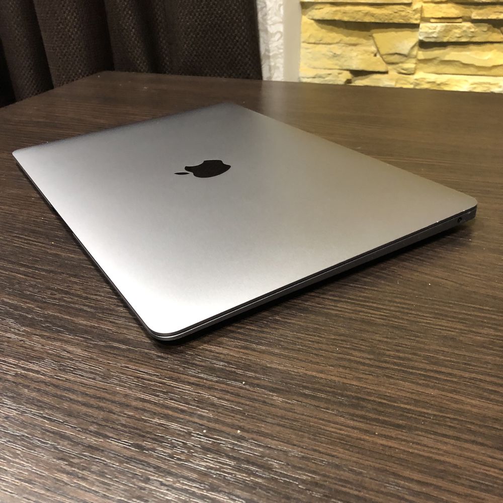 Macbook air 69 циклов a1932 13.3 2019 core-i5 озу16gb. ssd256gb