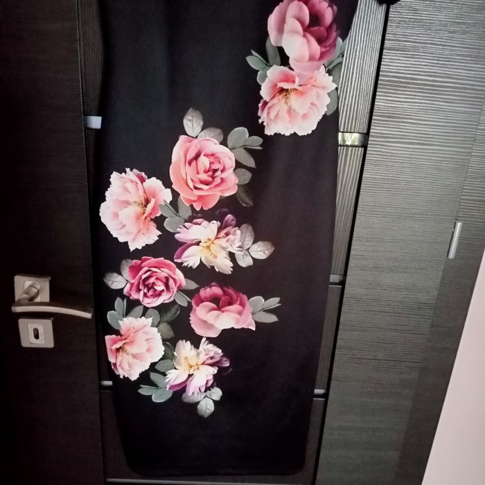 Sukienka w kwiaty M/L