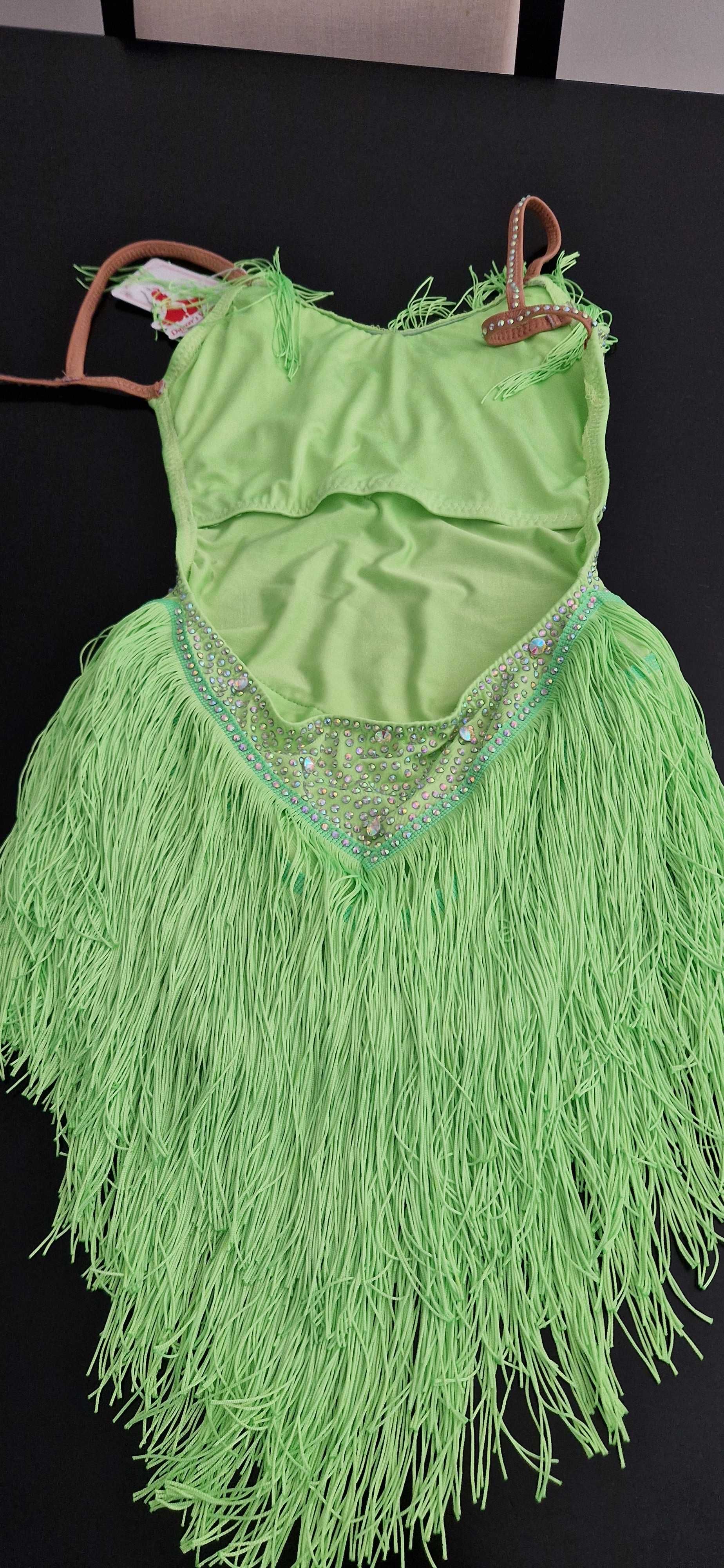 Vestido de dança infantil – 140 cm