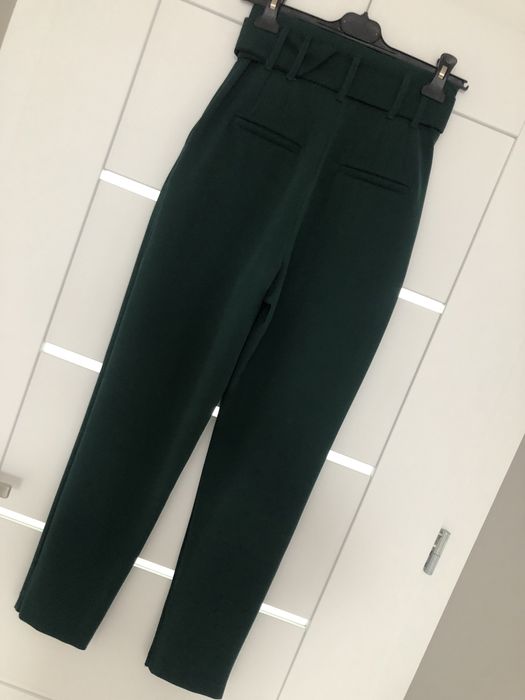 Spodnie Zara xs butelkowa zielen wysoki stan pasek