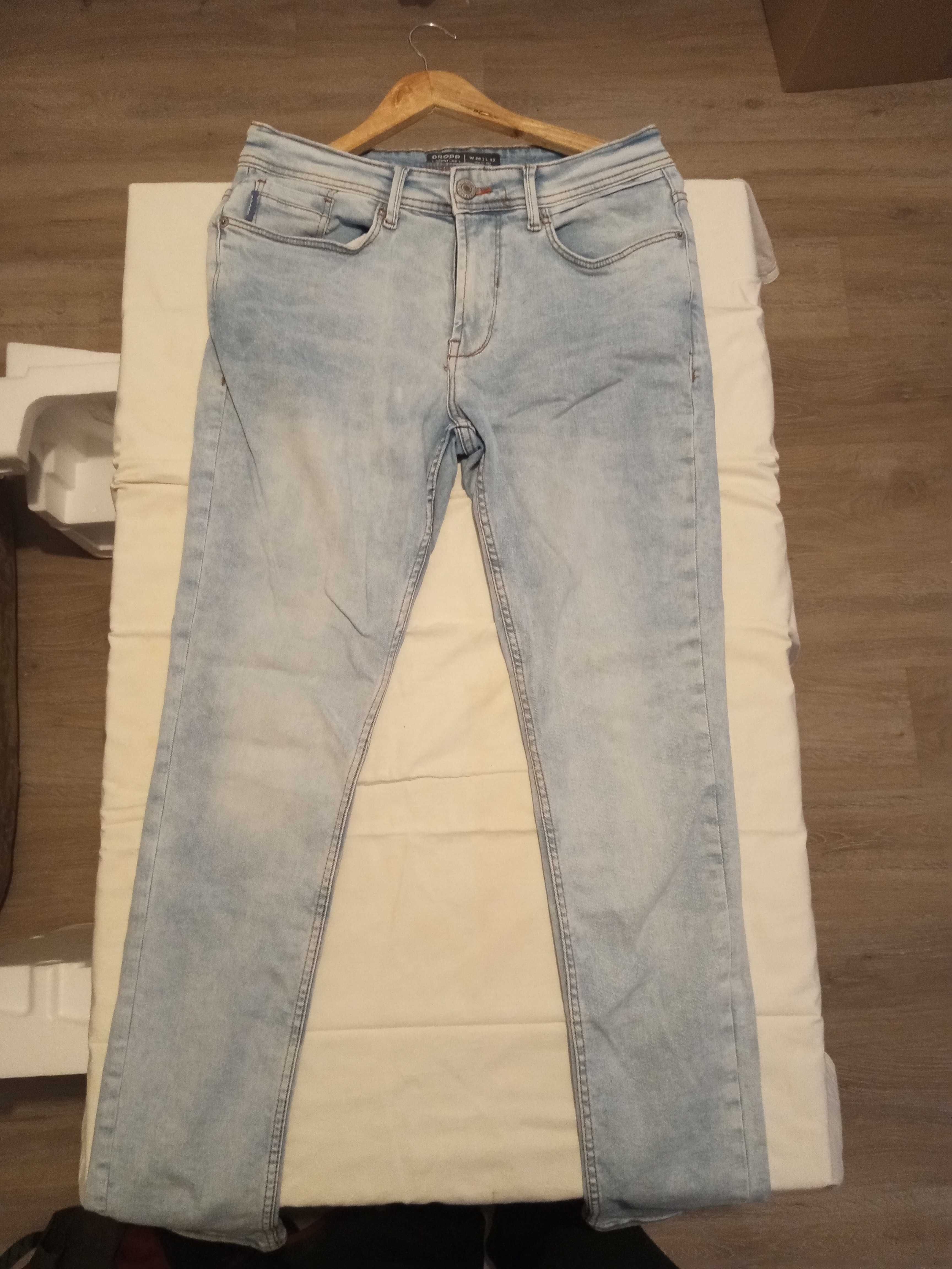 Spodnie jeansowe jasne wiosenne CROPP W28 L32 Slim Fit