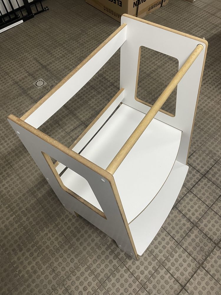 Kitchen Helper Double -  pomocnik dla dzieci Tuptiwood