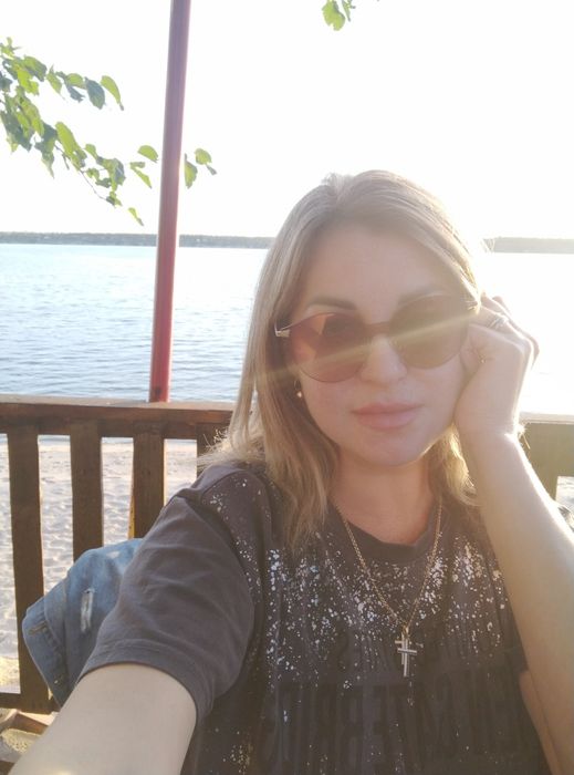 Співрозмовник, підтримка , допомога у вирішенні питань ( сексолог)