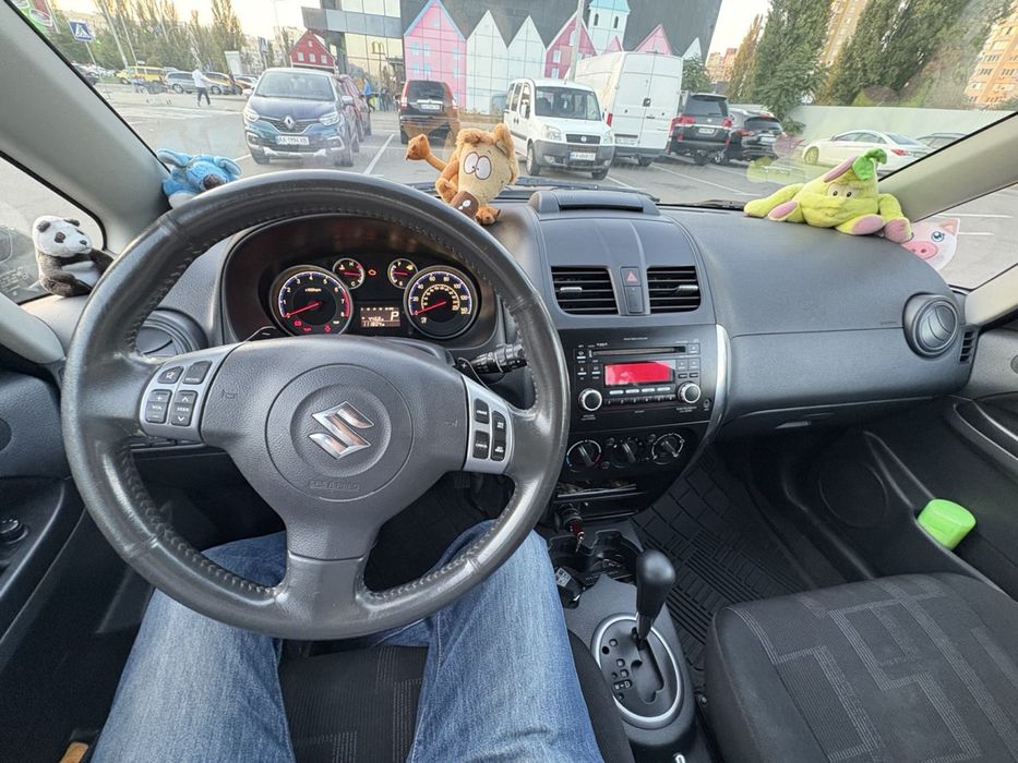 Продам своє авто Suzuki Sx4