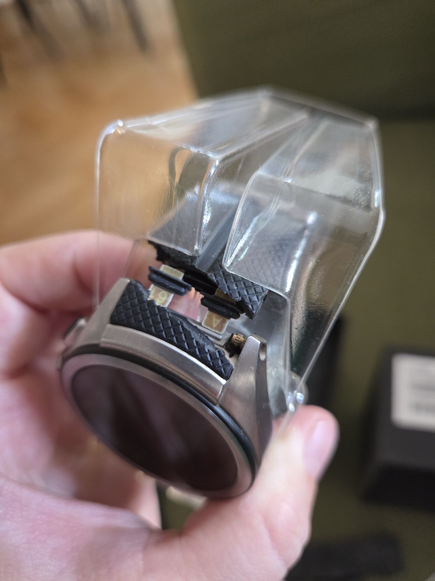 Smartwatch zegarek elektroniczny LG Urbane srebrno-czarny męski