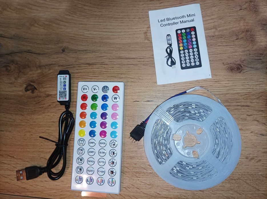 5 м.Світлодіодна LED стрічка RGB 5050 USB,пульт+ керування з телефону