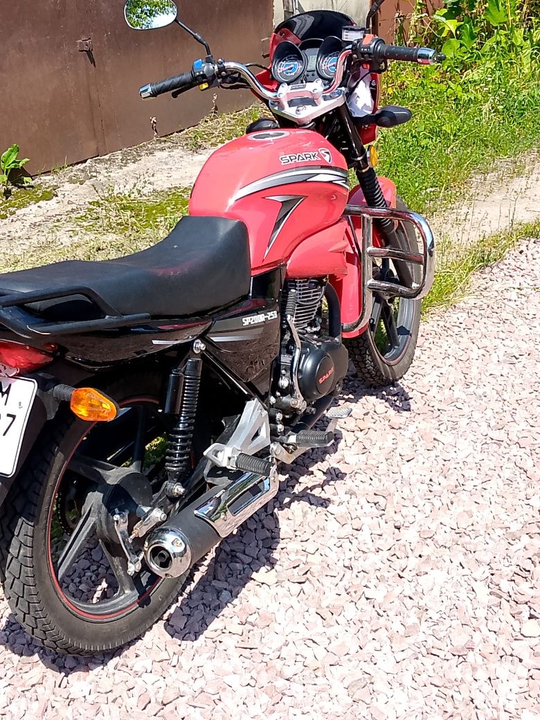 Спарк BR200 з малим пробігом