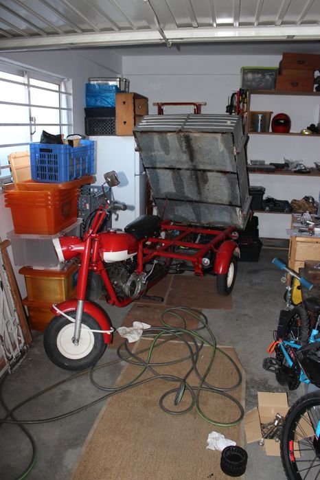 Conjunto 3 triciclos para restauro e várias peças extra