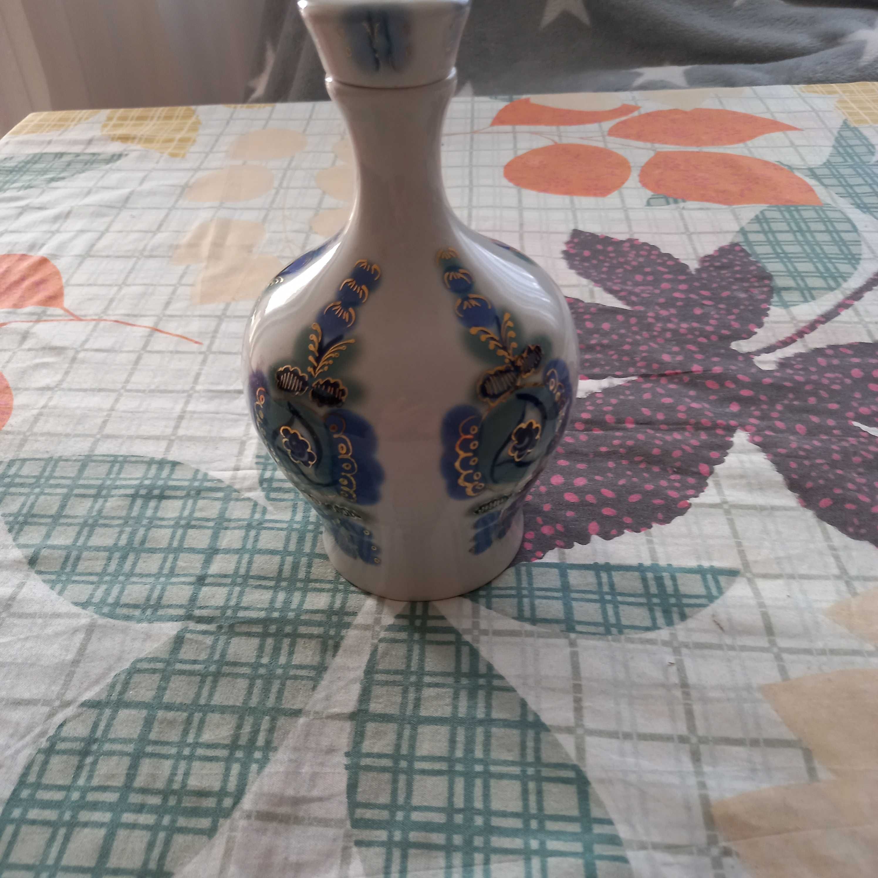 Wazony,wazoniki stare z porcelany. 20zł. sztuka.