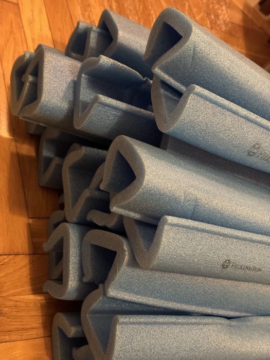 Panele pianki profil piankowy ochronny do mebli paczek