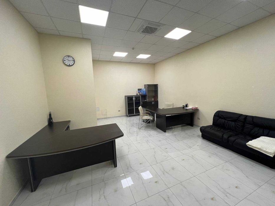 Продам комерційного приміщення з ремонтом та меблями 36.5м (Авалон)