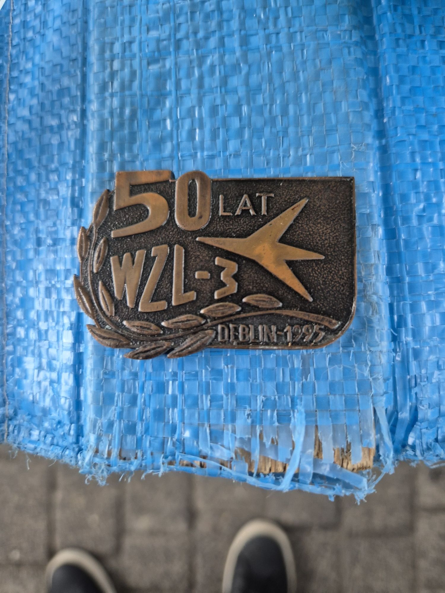 Sprzedam medal okolicznościowy.