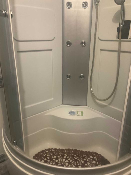 1 кімнатна квартира  м. Деміївська , пр-кт Науки ,11  без комісії