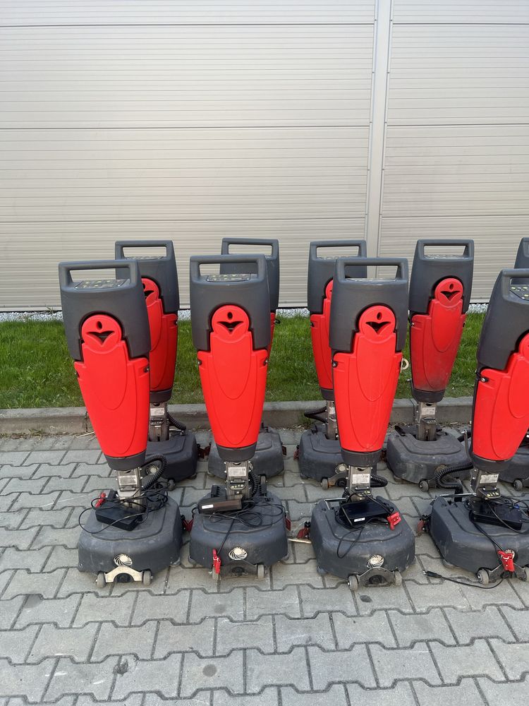 Szorowarka Hako Scrubmaster B3 pakiet 11 sztuk import DE okazja