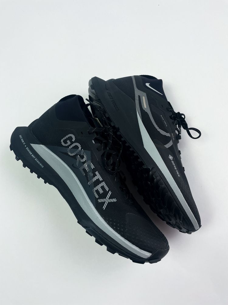 Оригінал! Кросівки Nike Pegasus Trail 4 GTX чорні (42,5/45) Нові!