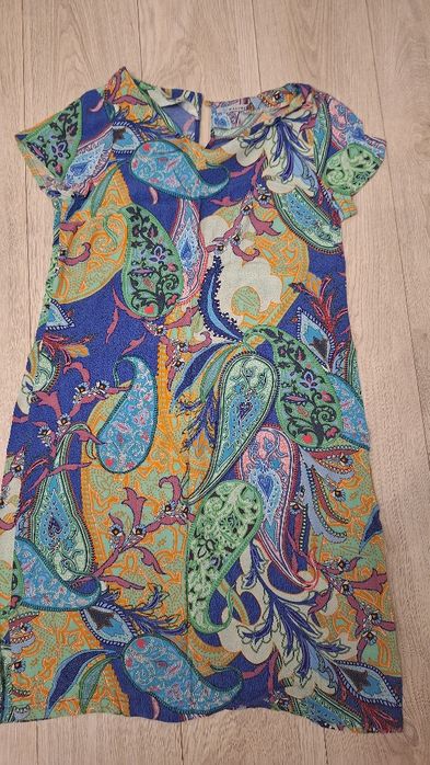 Sukienka hipiska, lata 80-te, zabawa