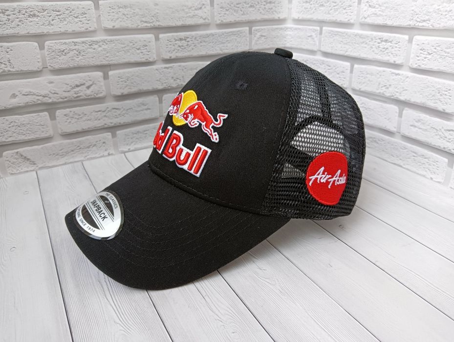 Літня бейсболка Redbull кепка сітка