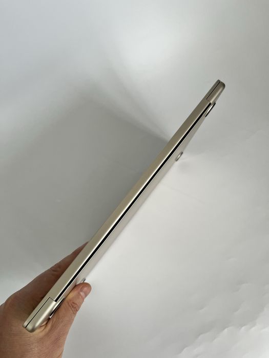 MacBook air 13 M2 2022 16ram 256gb як новий,батарея 100%