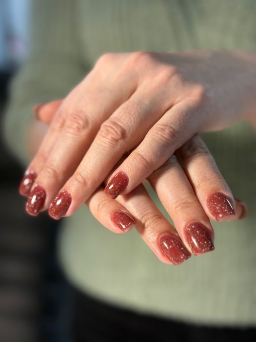 Манікюр, гель лак 350грн Центр.