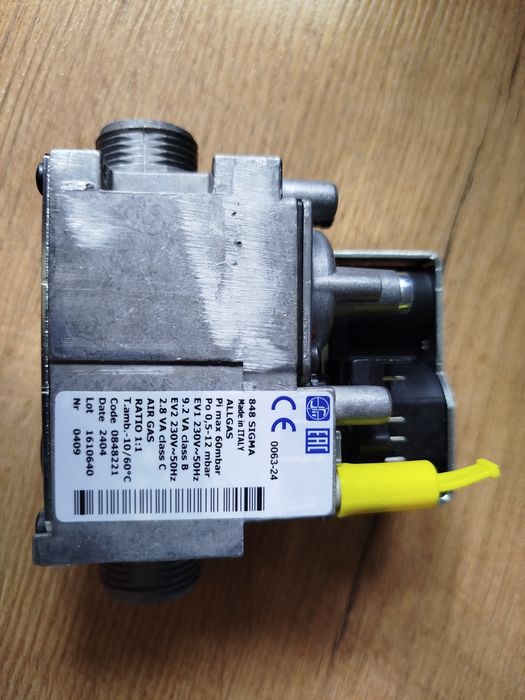 Zawór gazowy kotła Ariston