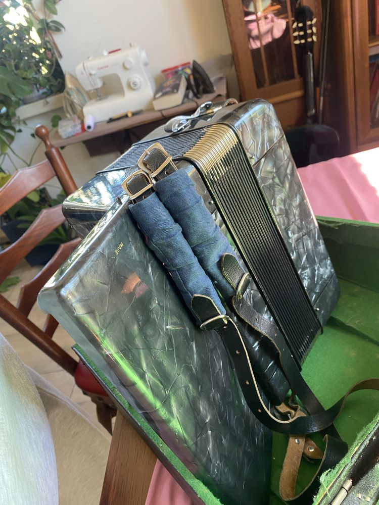 Akordeon hohner student vm 48basow