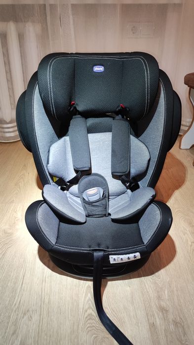 Автокресло Chicco Unico Plus
