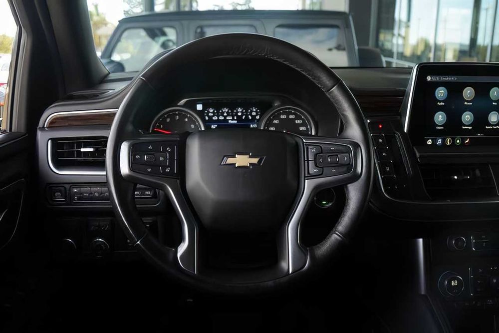 Chevrolet Tahoe      2021