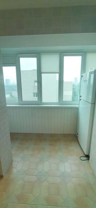 Довженка 16-Б - простора квартира біля парку — для комфортного життя!