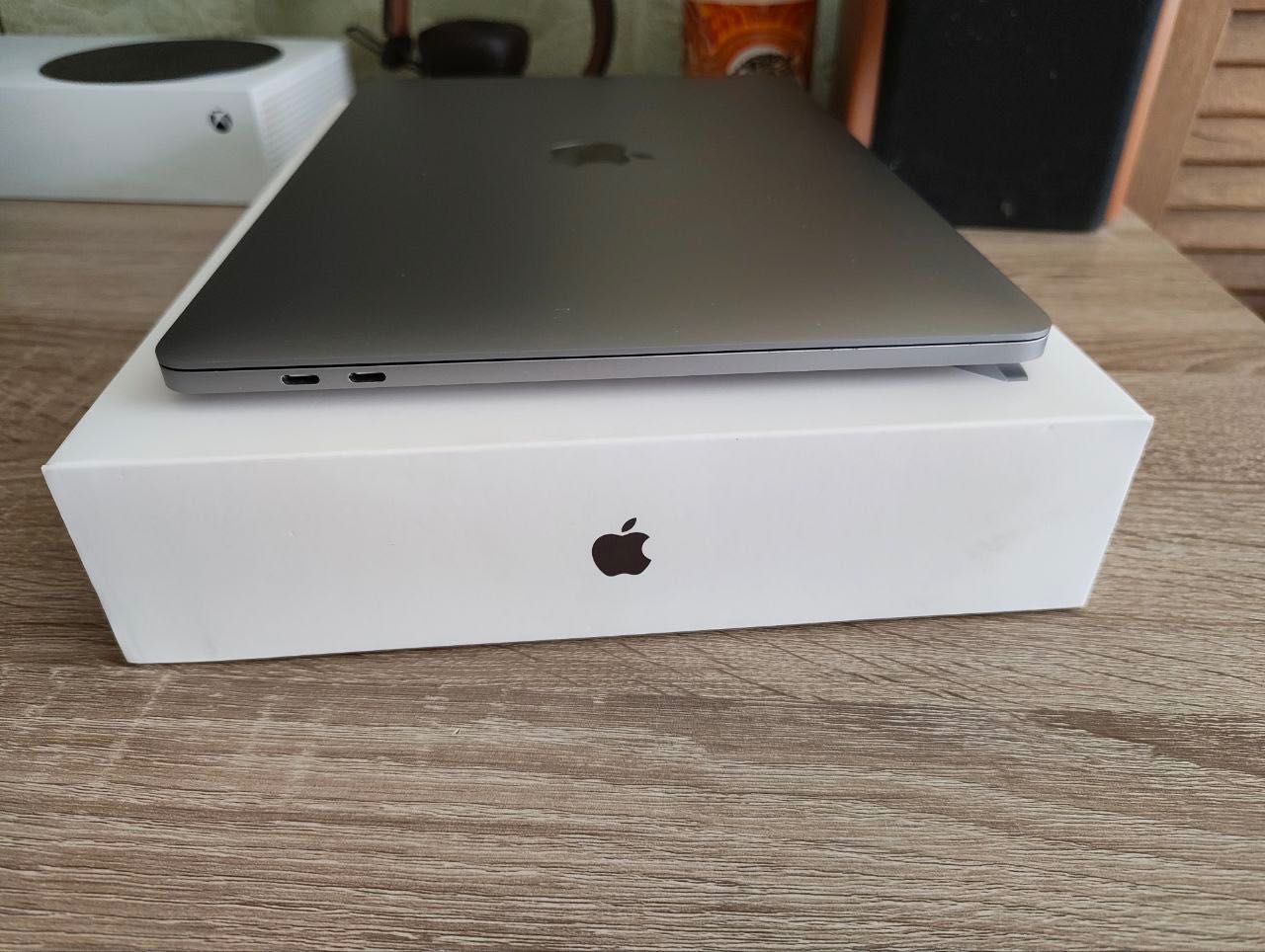 MacBook Pro13 m1 2020 8/256 space gray