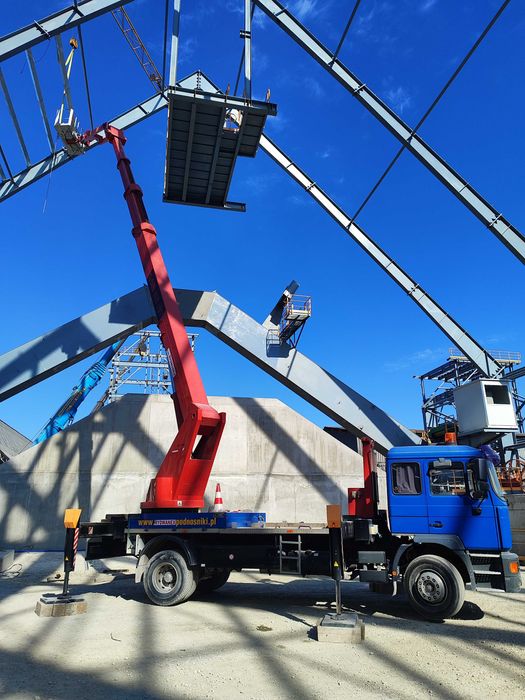 Usługi Zwyżką do 44 metrów Kielce,Podnośnik Koszowy Świętokrzyskie