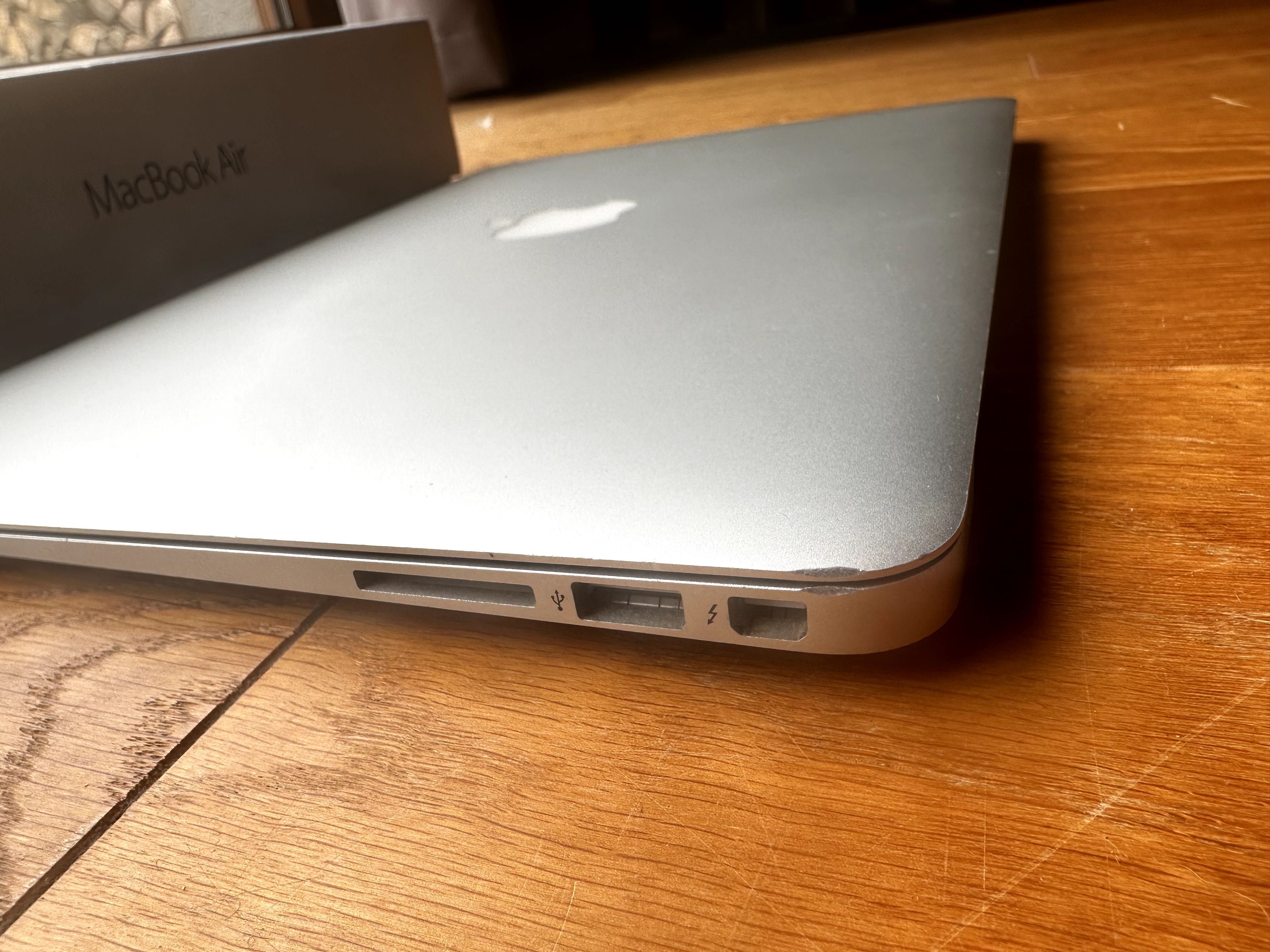 MacBook Air Srebrny