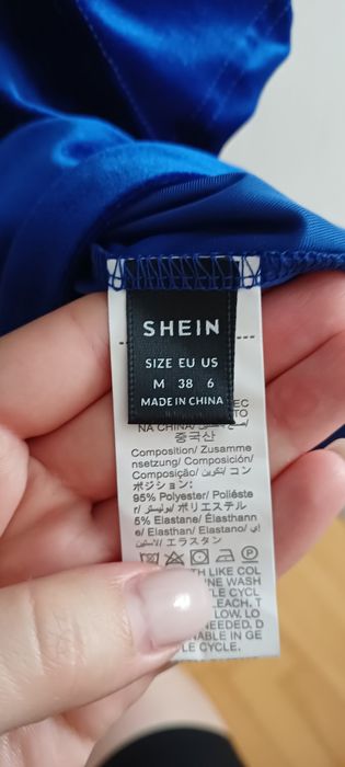 Святкова велюрова сукня