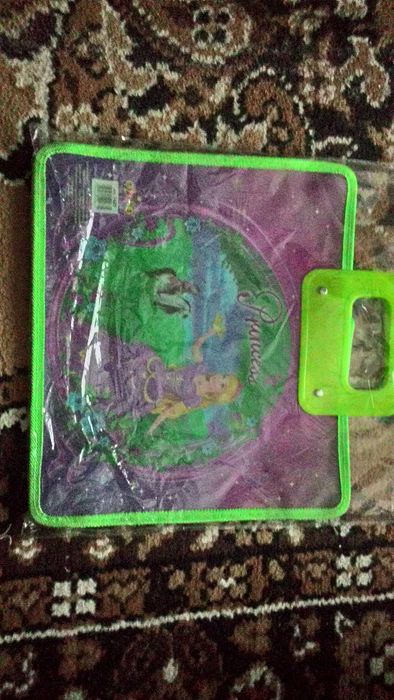 Папка портфель с пластиковыми ручками