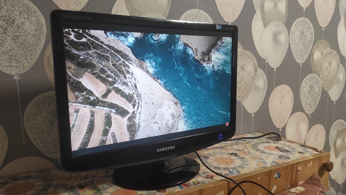 Монитор 20' Samsung Sync master 2032bw hdmi dvi vga