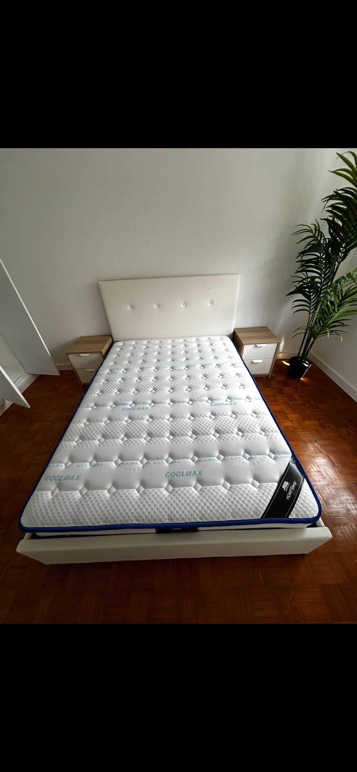 Cama de casal nova com cabeceiras