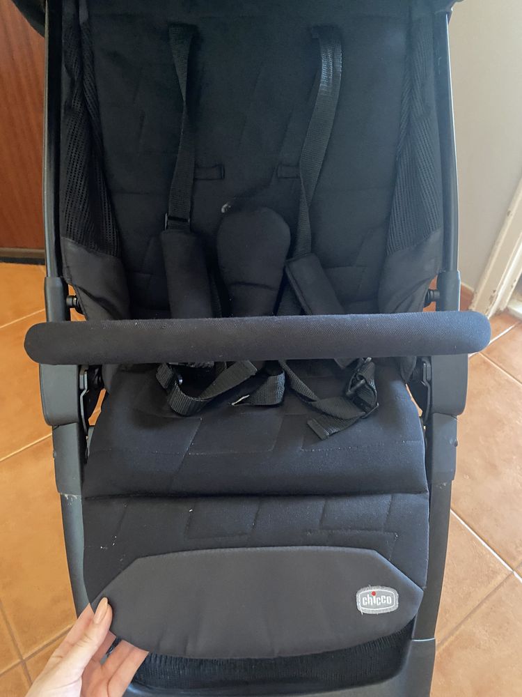 Carrinho de bebé chicco