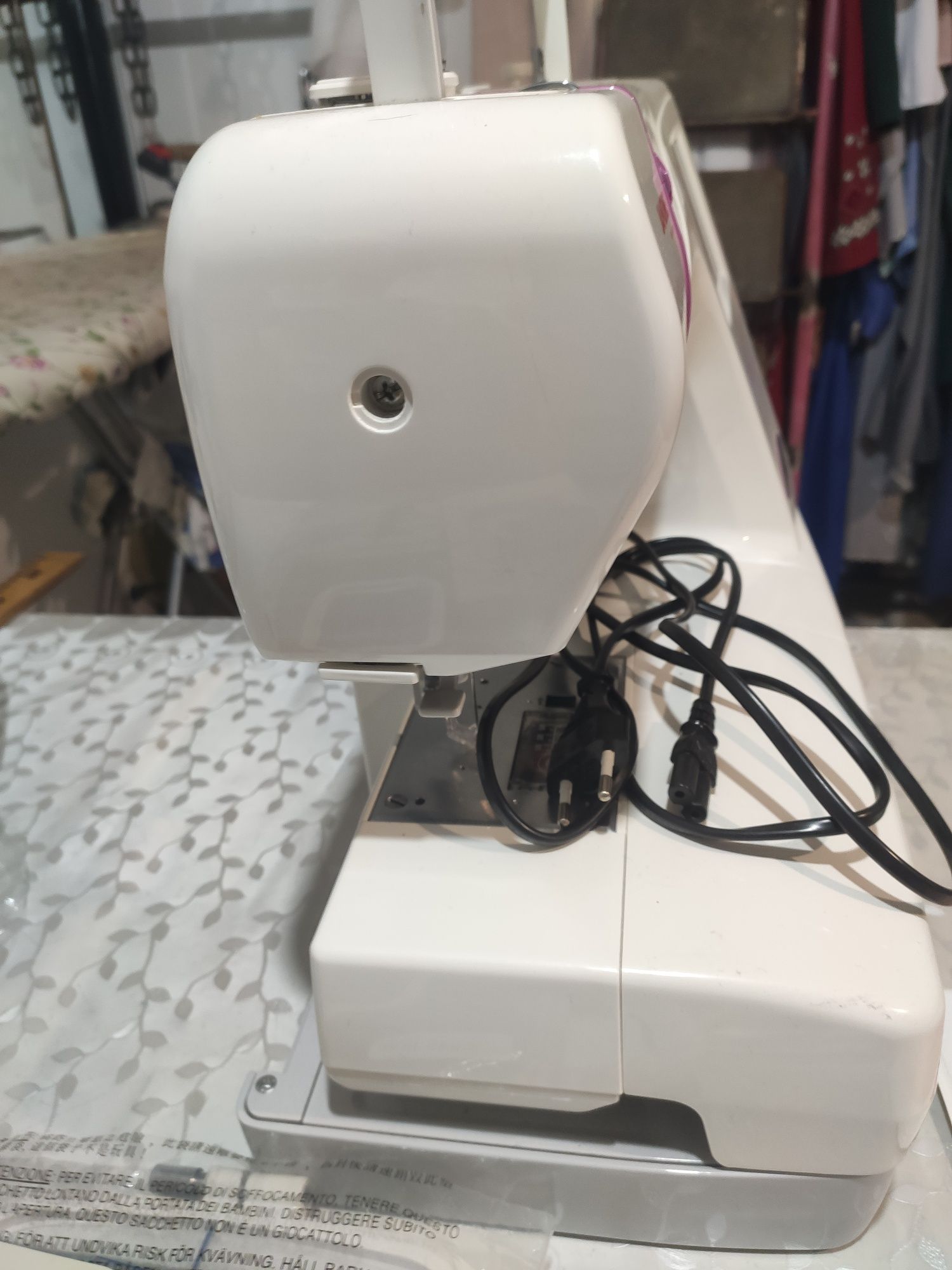 Вишивальна машинка JANOME Memory Craft 350E (350)