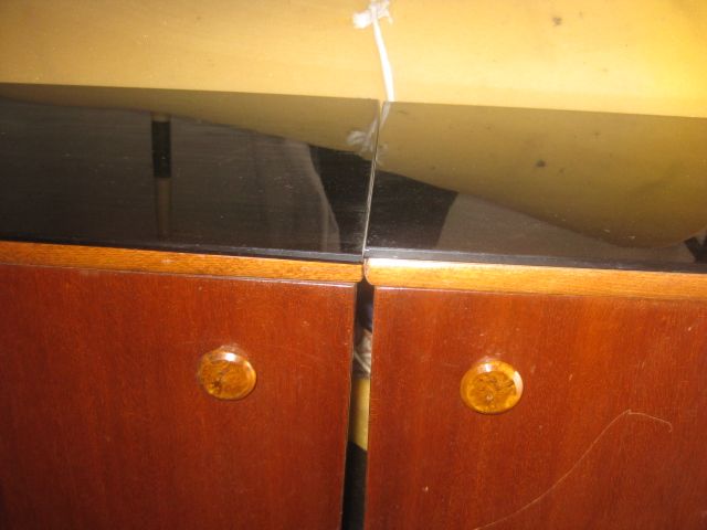 продам бу прикроватные тумбочки