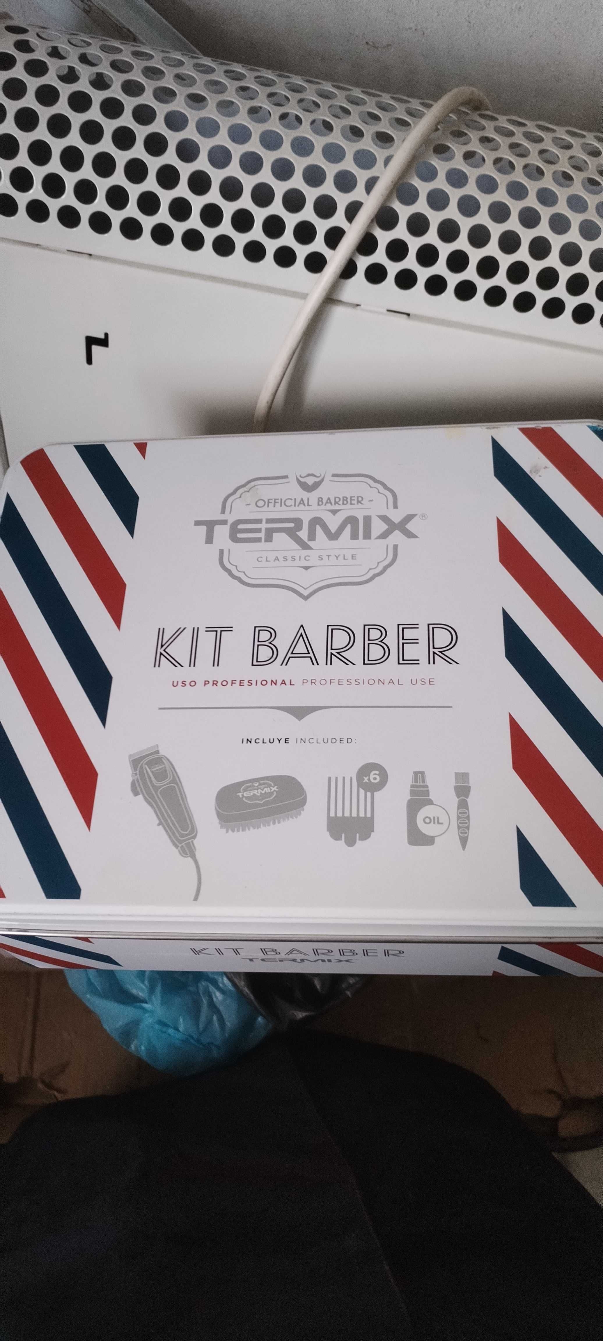 Vendo maquina cortar cabelo e aparador