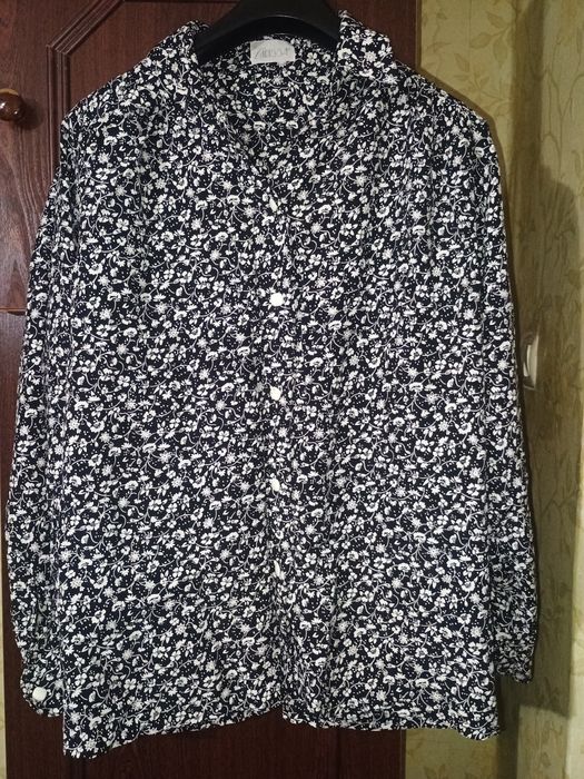 Блуза з довгим рукавом