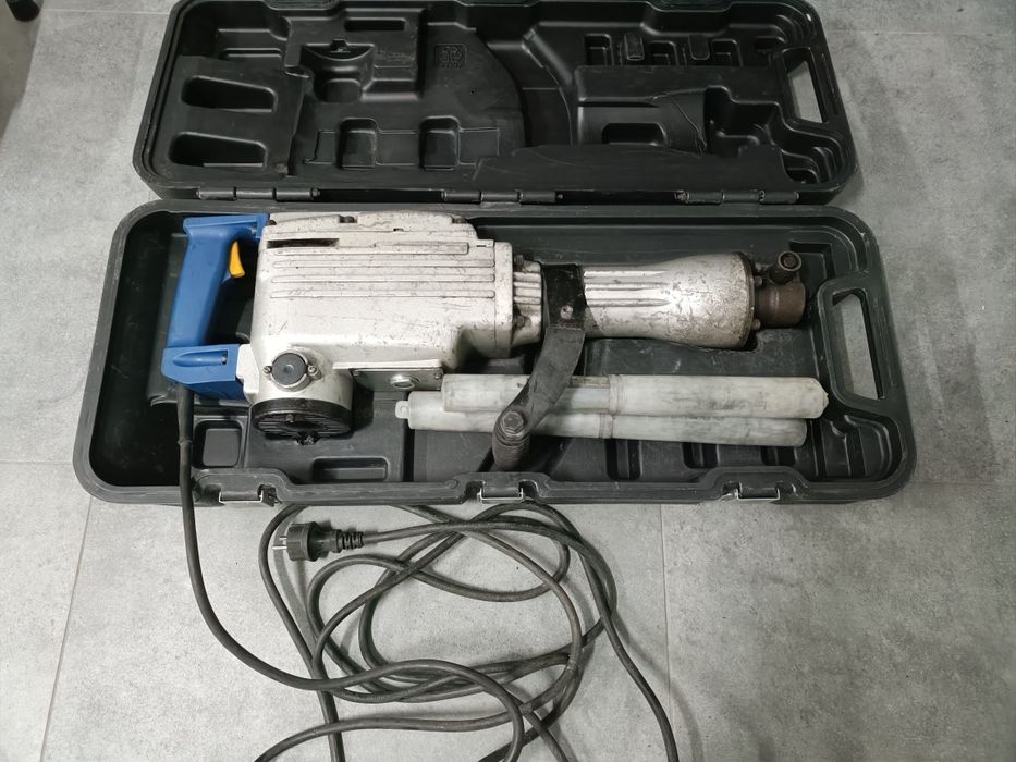 Młot wyburzeniowy 45J CMI SDS HEX