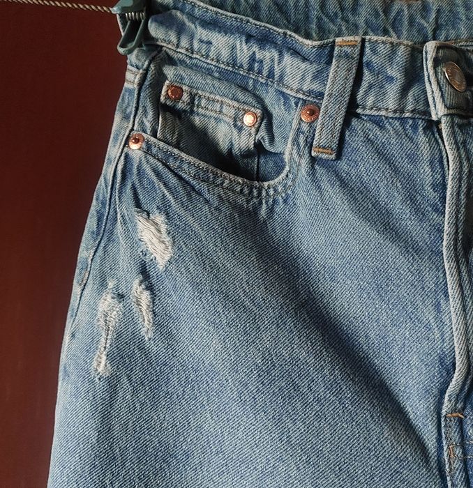 Джинсы  молодежные широкие