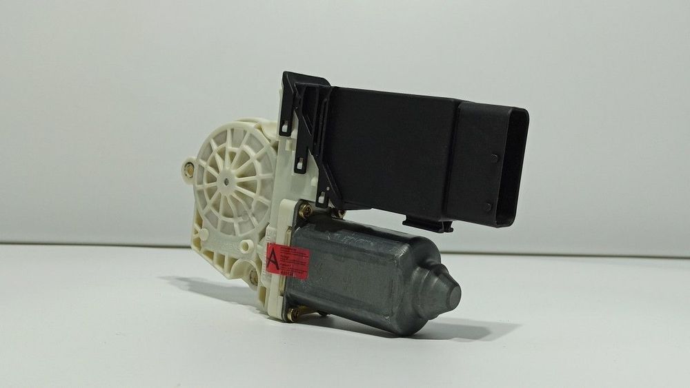 MOTOR ELEVADOR FRENTE ESQUERDO SEAT LEON (1M1) SIGNO