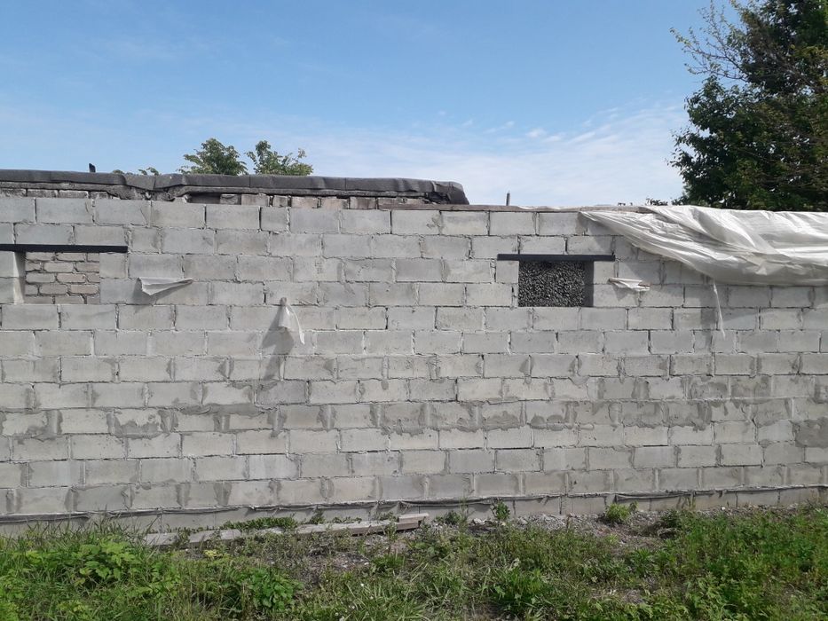 Недостроенний бокс на теретории гаражного кооператива