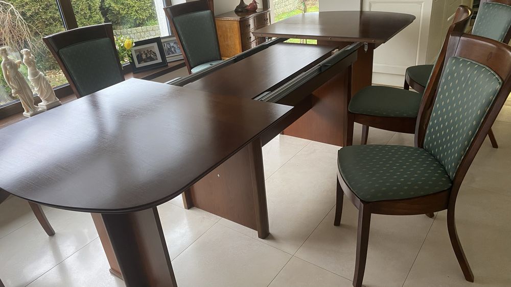 Stół, krzesła - razem lub oddzielnie, rownież witryna, komoda