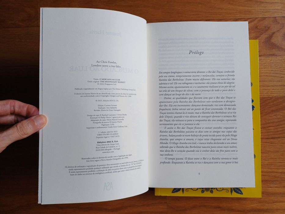 Livro "O Mercado ao Luar" de Joanne Harris (NOVO)