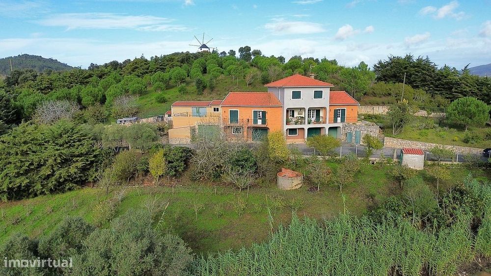 Moradia T4 para venda