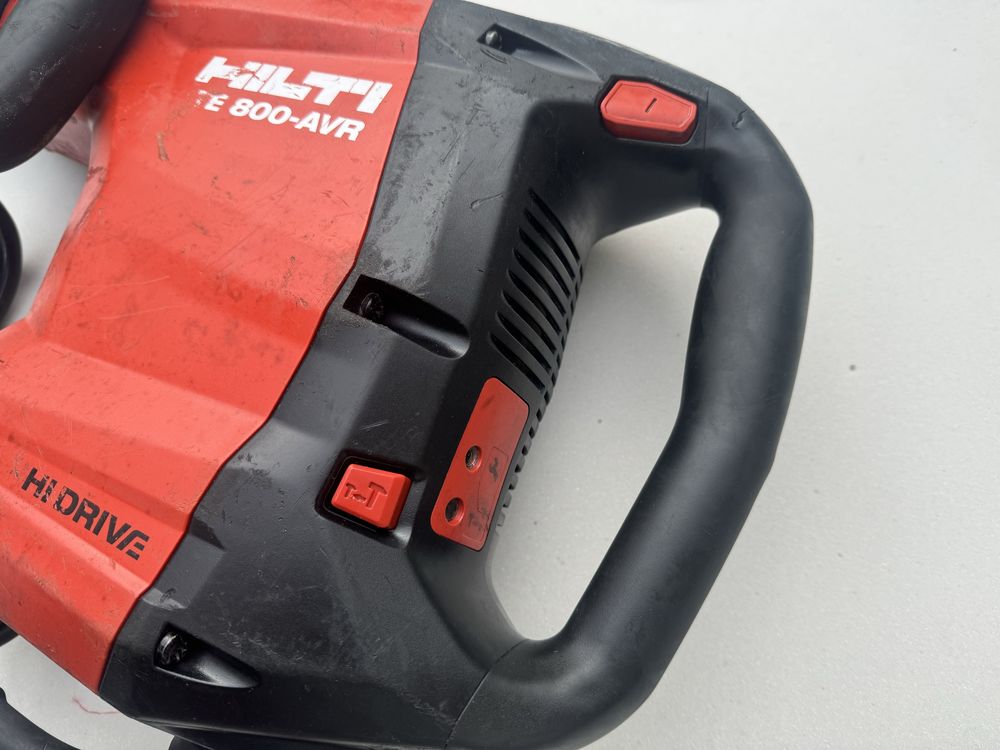 Młot wyburzeniowy HILTI  TE 800-AVR